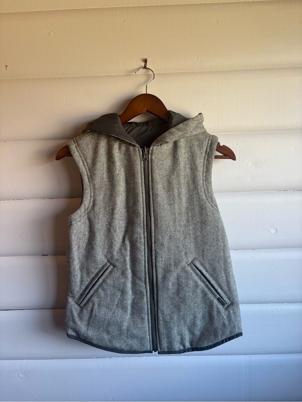 prAna Breathe Reversible Hooded Wool Blend Insulated Vest Green Small
